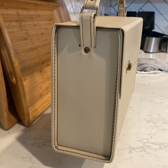 VINTAGE beige FAUX LEATHER PHOTOGRAPHY CAMERA HARD CARRY CASE - Picture 4 of 13